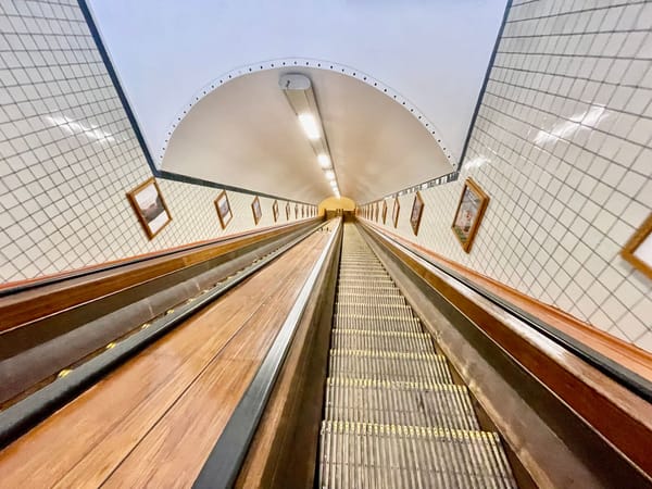 Stairs to symbolise the connection of Facebook and Instagram data with Google Looker Studio